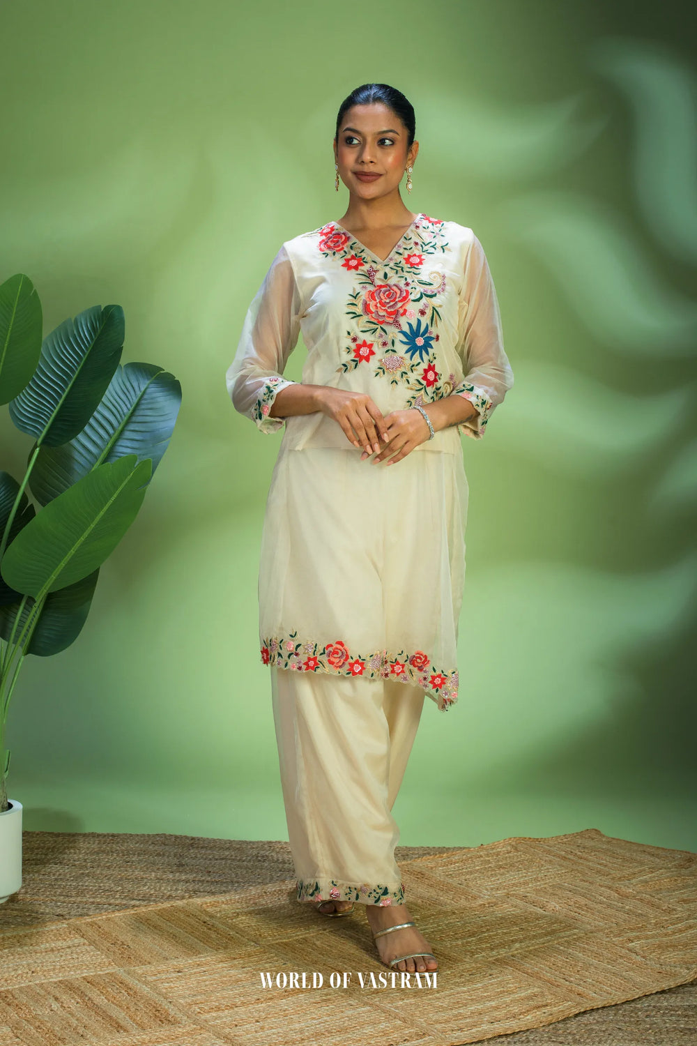 Gulbahar Ivory Kurta Set