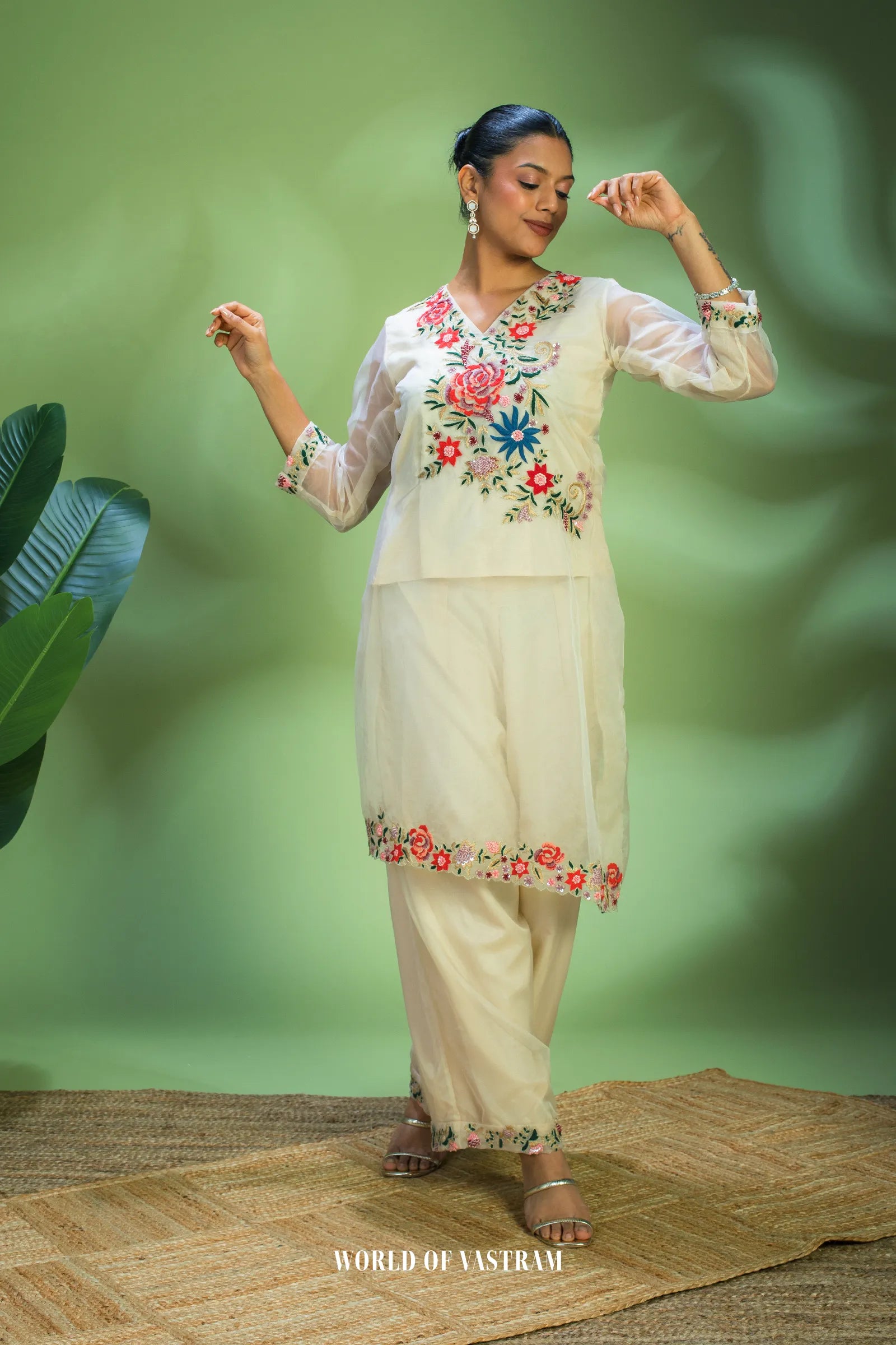 Gulbahar Ivory Kurta Set