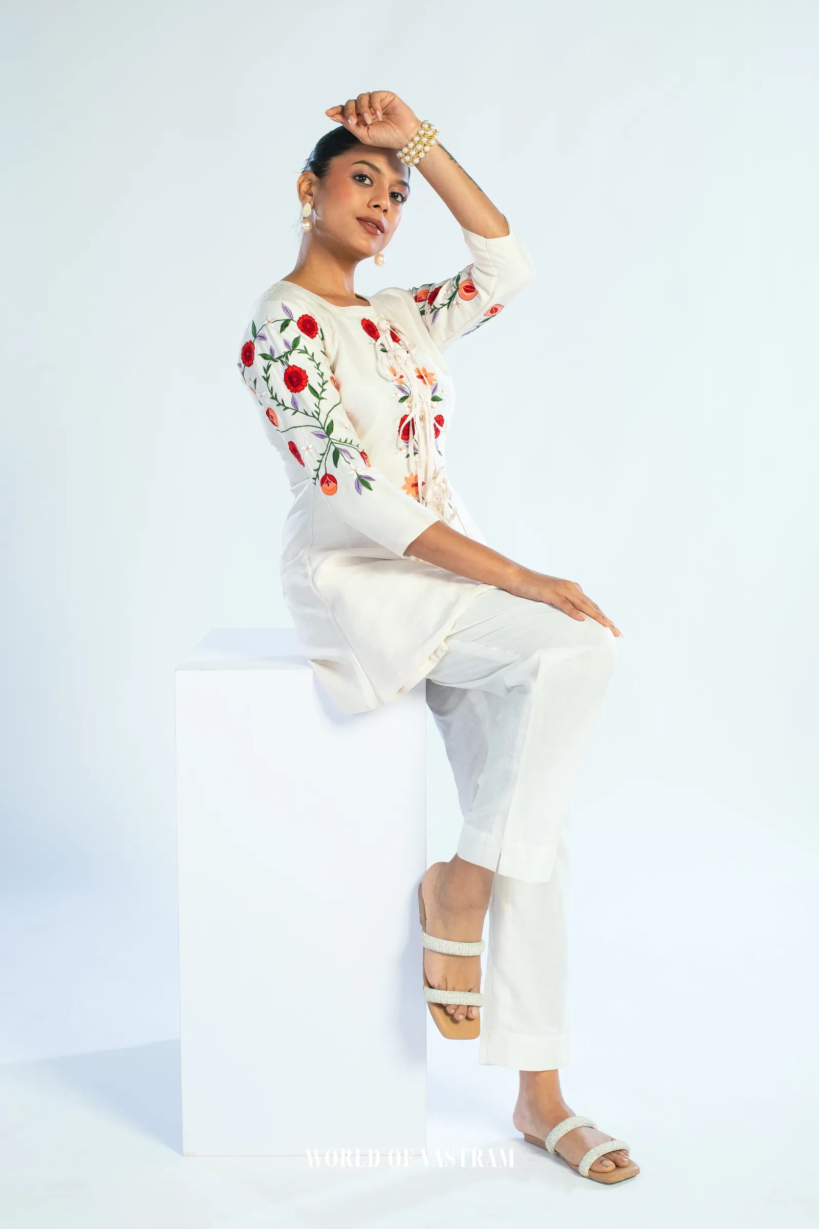 Scarlet Vine Top